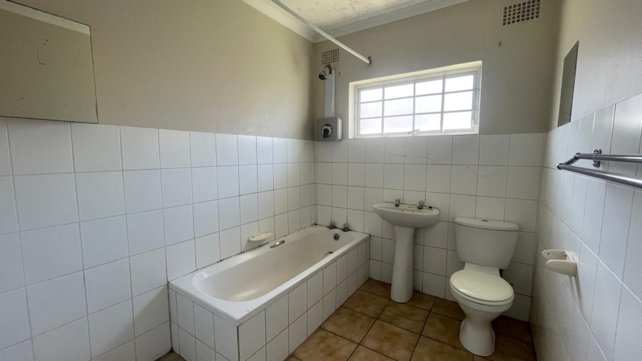 2 Bedroom Property for Sale in Cambridge Eastern Cape